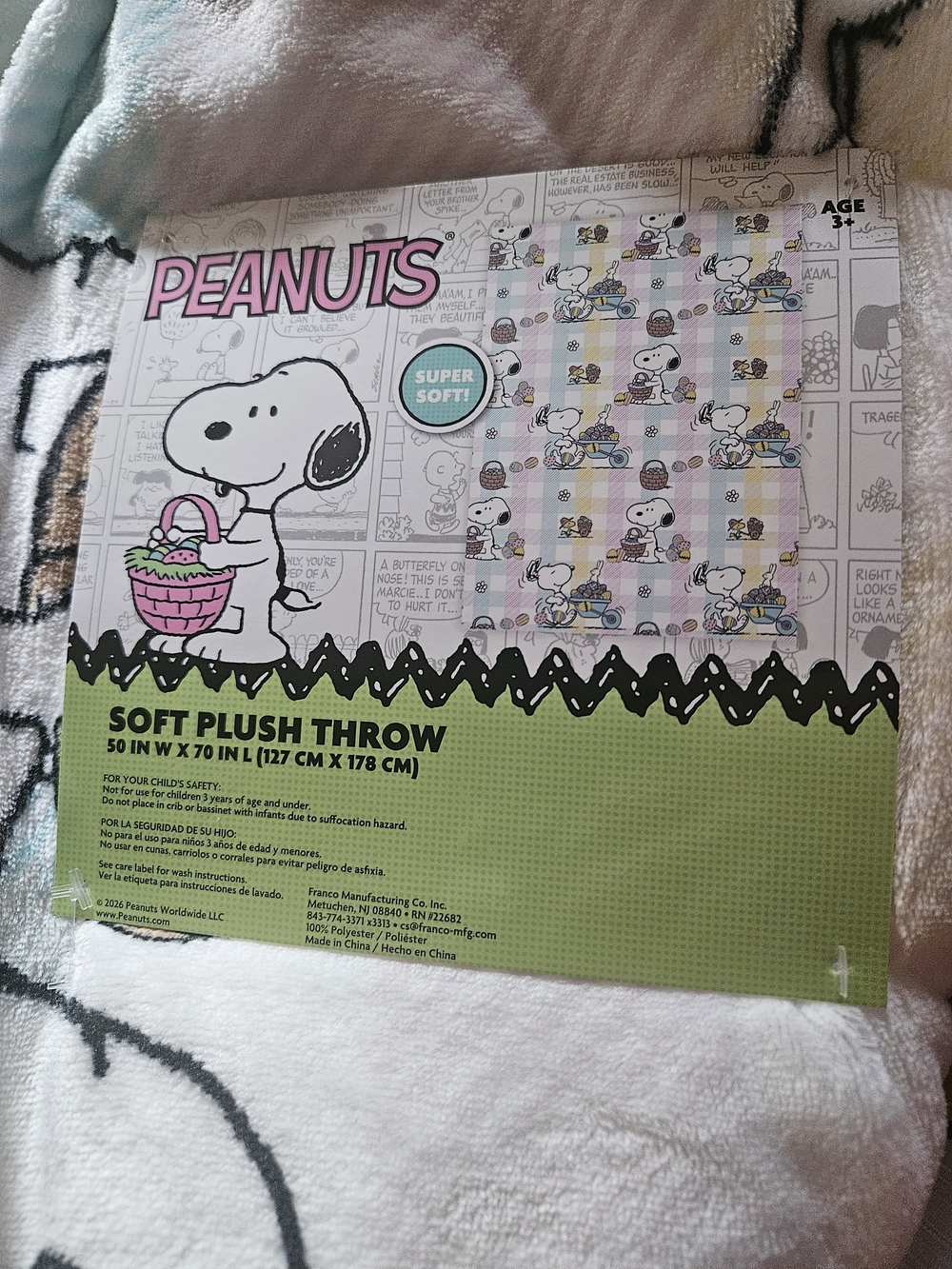 Peanuts Soft Plush Throw Blanket - Pink White Snoopy Design